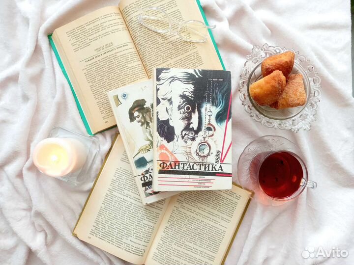 Книги фантастика СССР пакетом Молодая гвардия