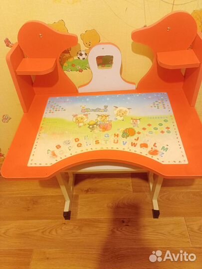 Детский столик