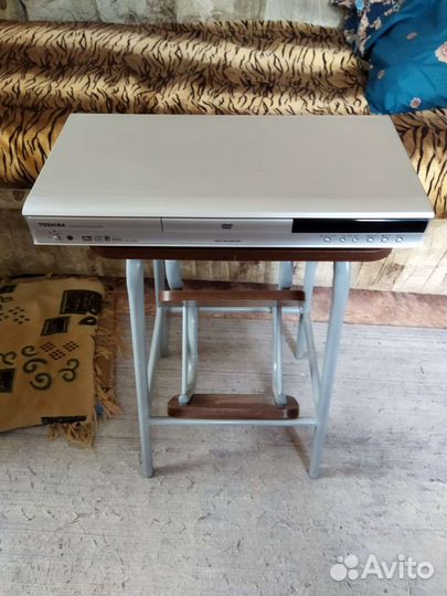 Dvd проигрыватель toshiba SD-2830SR