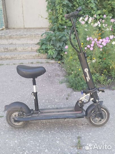 Самокат взрослый электрический
