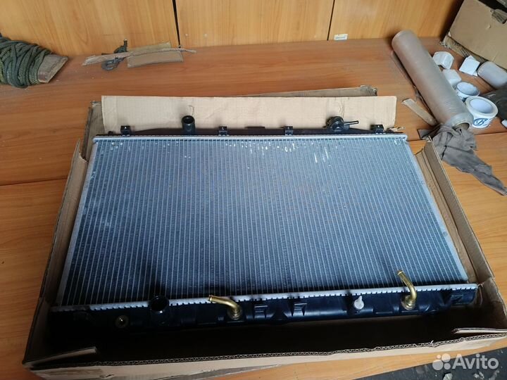 Радиатор охлаждения Honda Accord 8