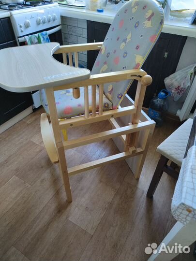 Стульчик для кормления