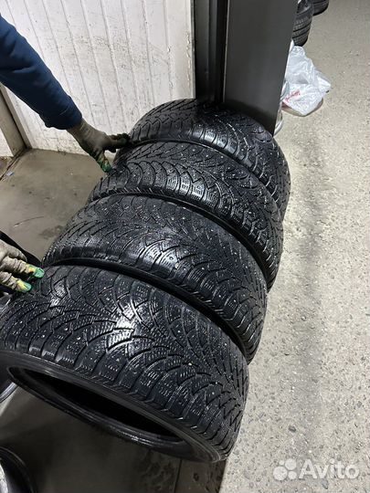 Nokian Tyres Hakkapeliitta 4 205/55 R16 94T