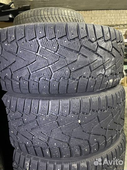 Pirelli Ice Zero 245/45 R18 100H