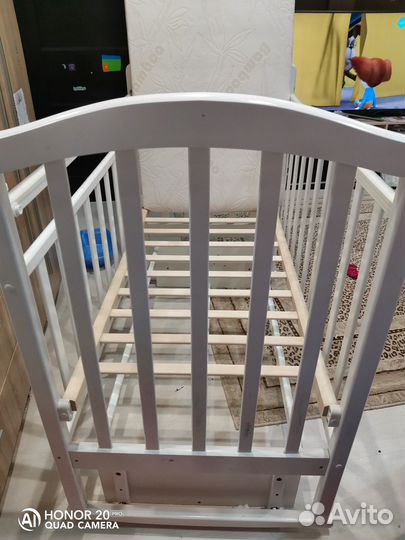 Кроватка с матрасом, одеяло, подушка