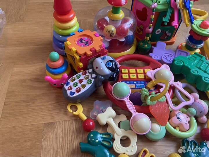 Игрушки пакетом для малышей