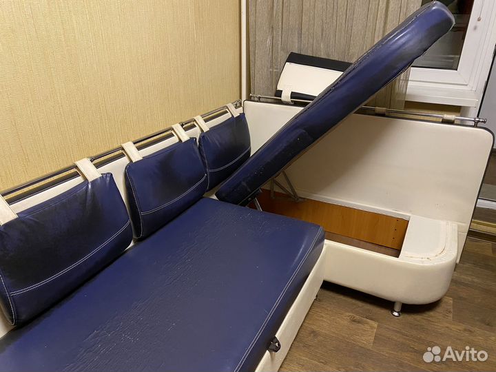 Кухонный уголок со спальным местом бу