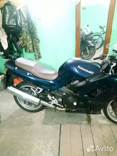Kawasaki ZZR 400 - 3