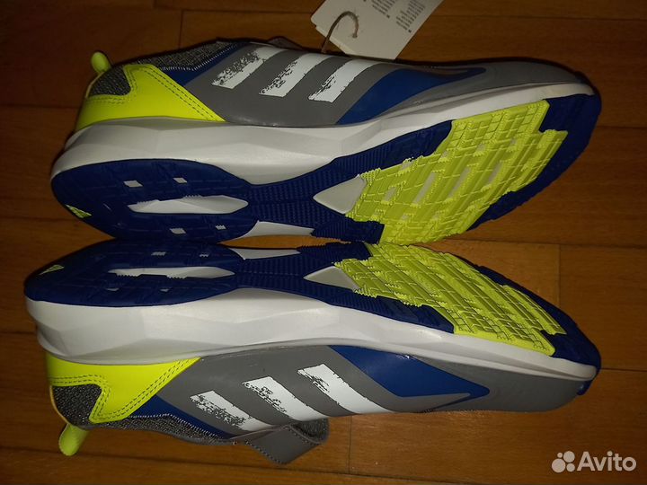 Кроссовки adidas новые 38