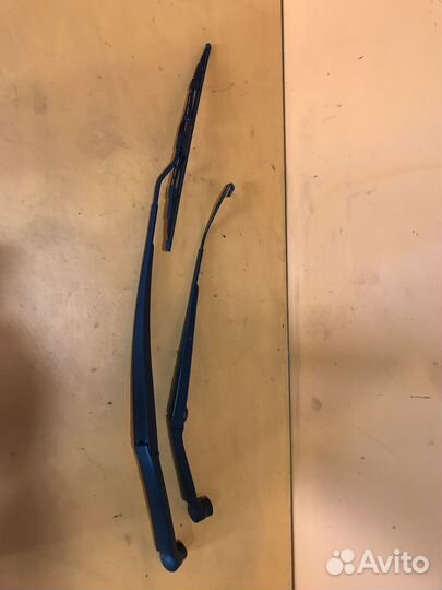 Поводок дворников на Hyundai Creta