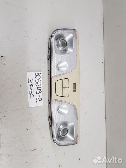 Плафон внутреннего освещения задний