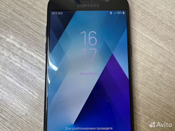Телефон Samsung galaxy a5 2017