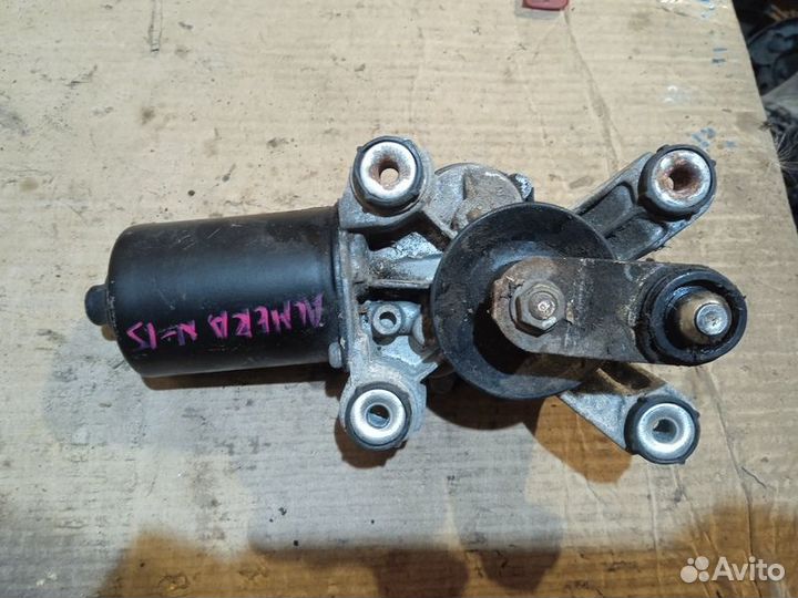 Мотор стеклоочистителя Nissan Almera N15