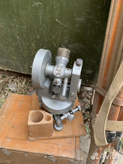 Продаётся теодолит