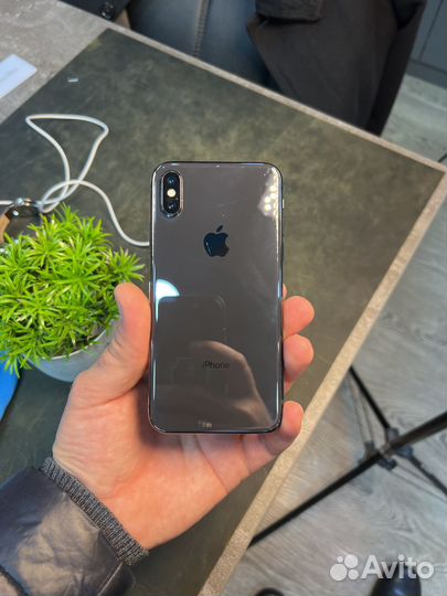 iPhone X, 256 ГБ