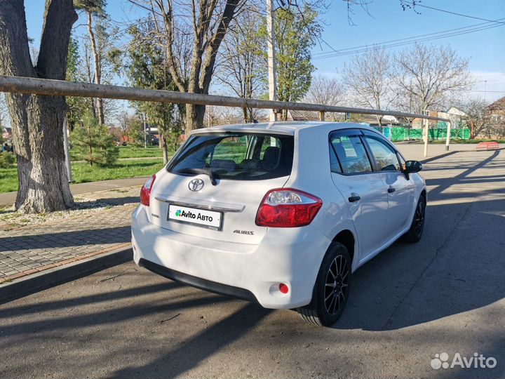 Toyota Auris 1.6 МТ, 2011, 181 000 км