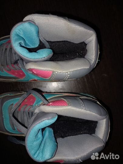 Кроссовки для девочки зимние