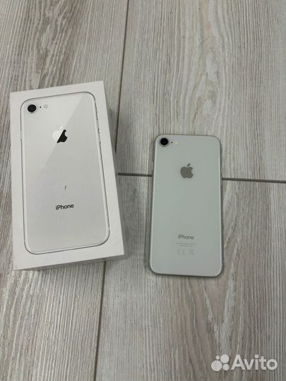 iPhone 8, 64 ГБ