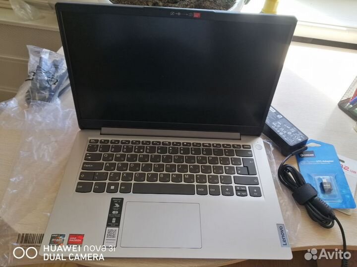 Ноутбук lenovo