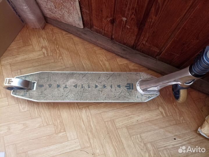 Трюковой самокат Mongoose rise 110 Team freestyle