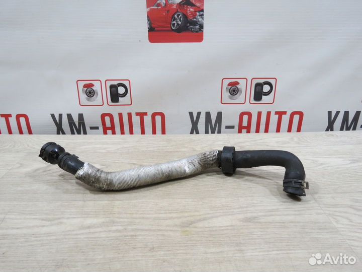 Патрубок отопителя Audi Q3