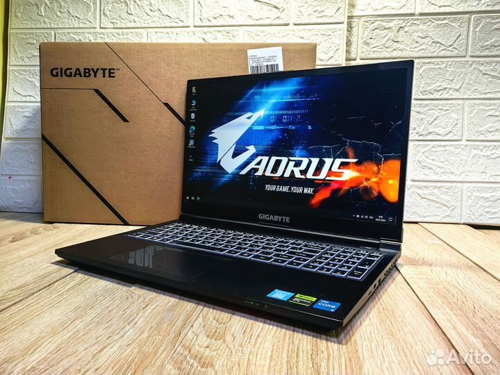 Ноутбук игровой gigabyte i5 / RTX 4060 8 Gb