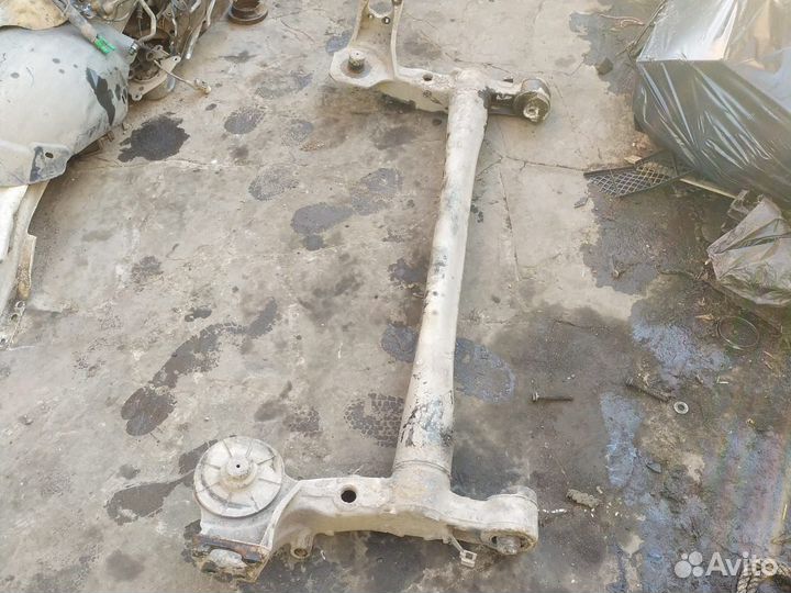 Балка задняя Opel Astra H