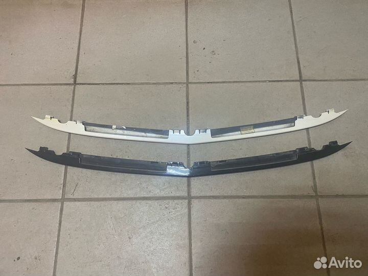 Накладка переднего бампера Mercedes W221