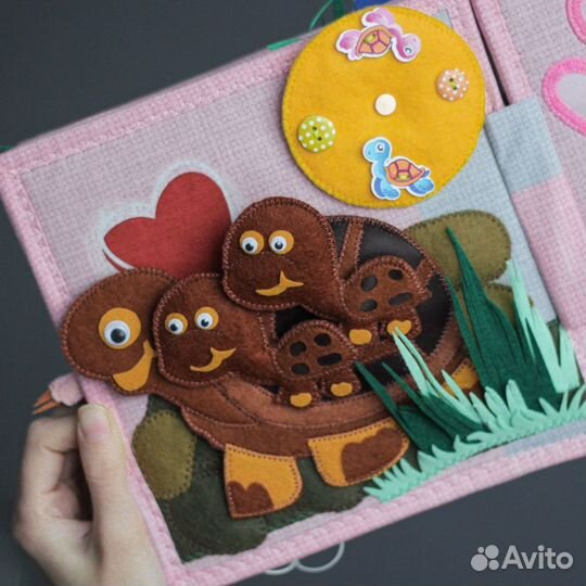Развивающая книга из фетра