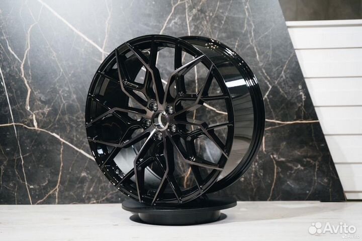 Кованные диски R22 Audi S6