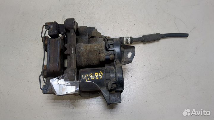 Суппорт правый задний Volvo S90