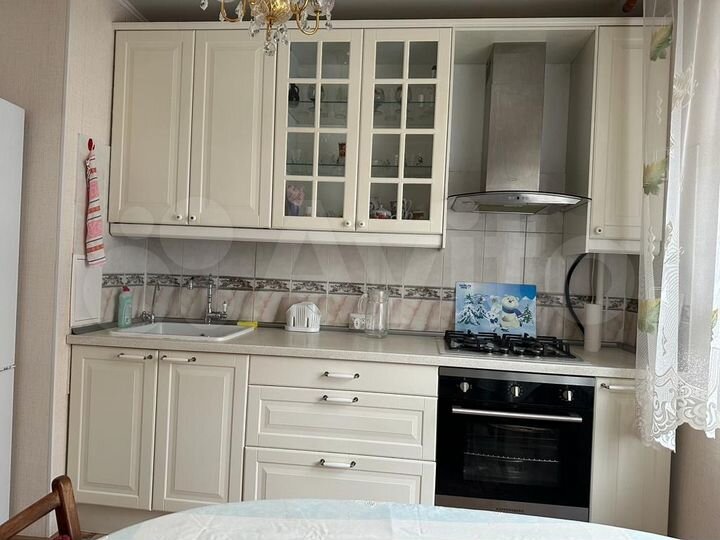 2-к. квартира, 58 м², 2/10 эт.
