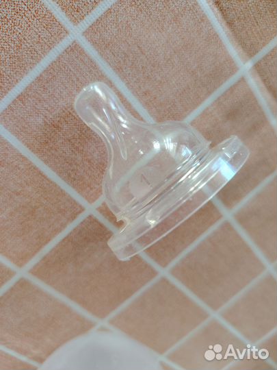 Бутылочки, молокоотсос avent