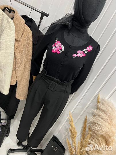 Черные Брюки с высокой талией и поясом bershka