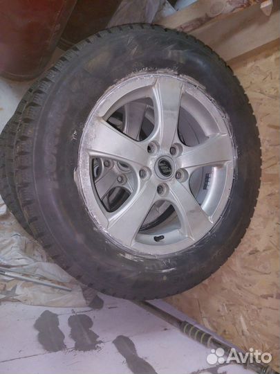 Pirelli Formula Ice 215/65 R16