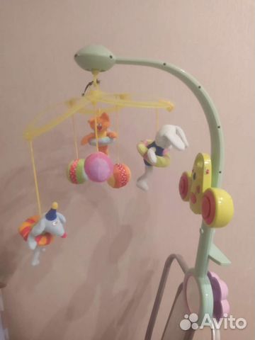 Мобиль на детскую кроватку