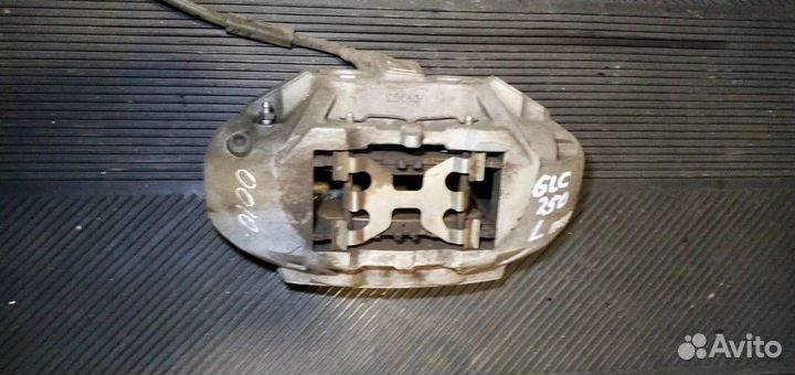 Суппорт передний правый Mercedes-Benz GLC-Класс X