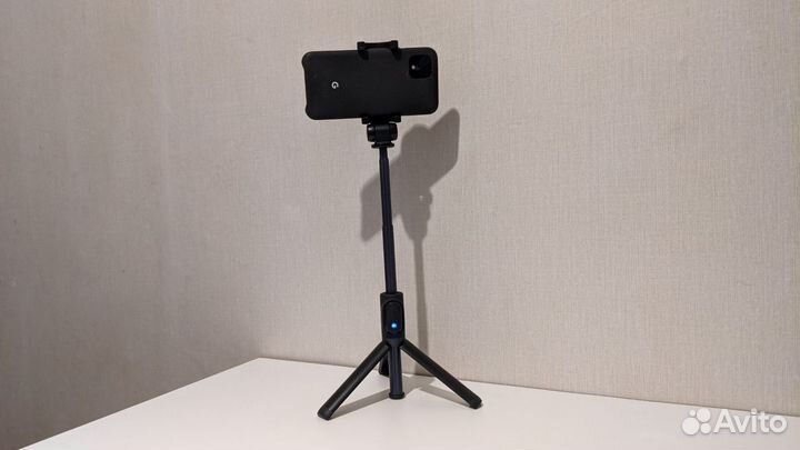 Монопод Xiaomi Mi Selfie Stick Tripod