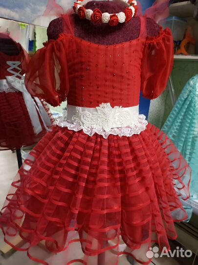 Принимая заказы на пошив детской одежды