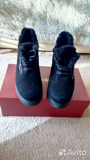 Ботинки зимние Baldinini оригинал 39размер новые