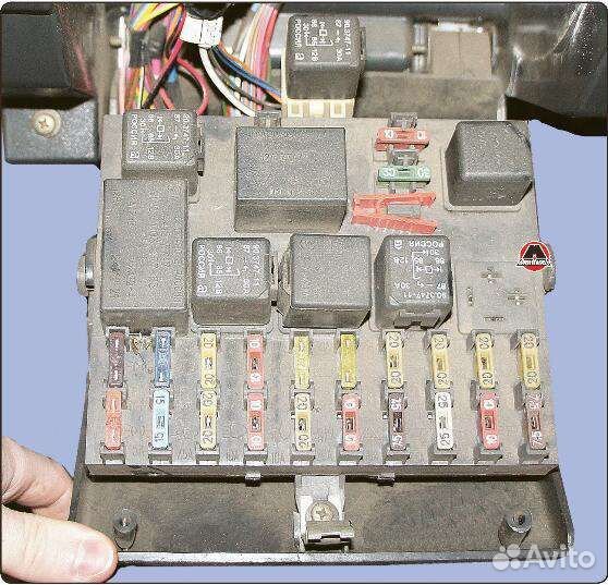 Блок предохранителей ваз 2110