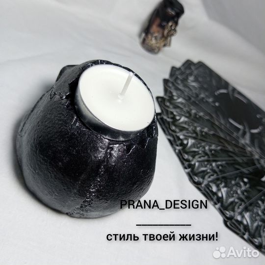 Череп подсвечник серебро Декор из гипса