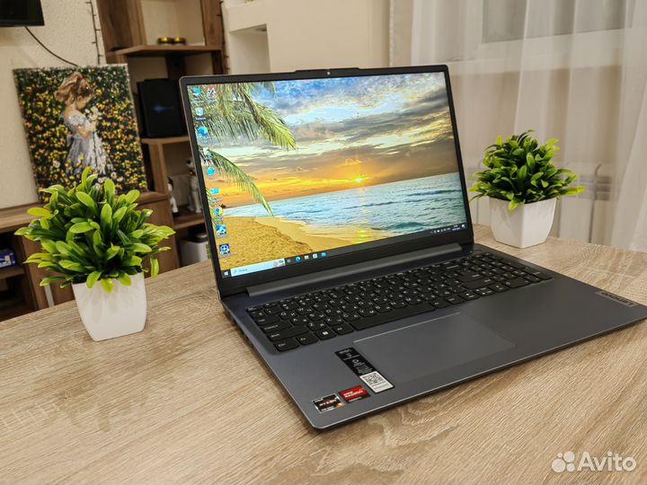 Ноутбук Lenovo Ryzen 5-7350U