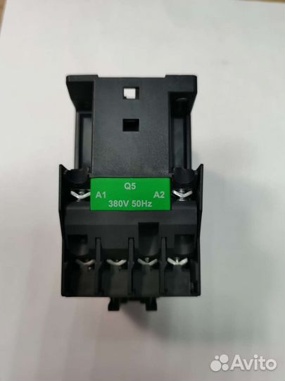 Контактор Schneider Electric