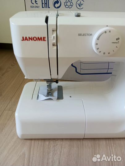 Швейная машинка новая janome juno 523