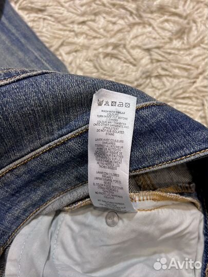 Женские джинсы 