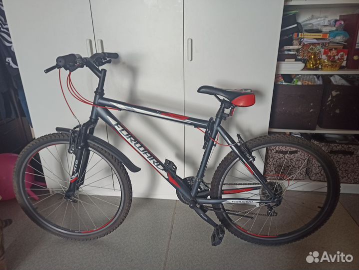 Велосипед forward sporting 1.0 19рама и 26