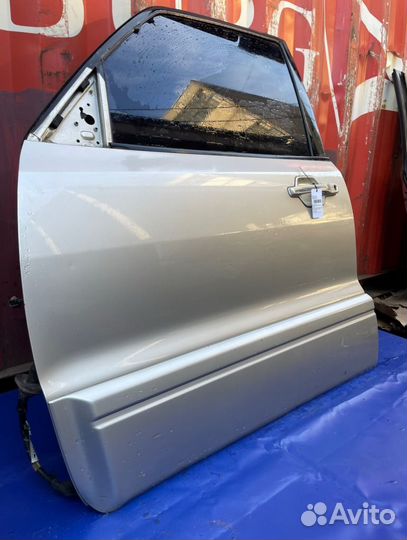 Дверь передняя левая Mitsubishi Pajero/Montero