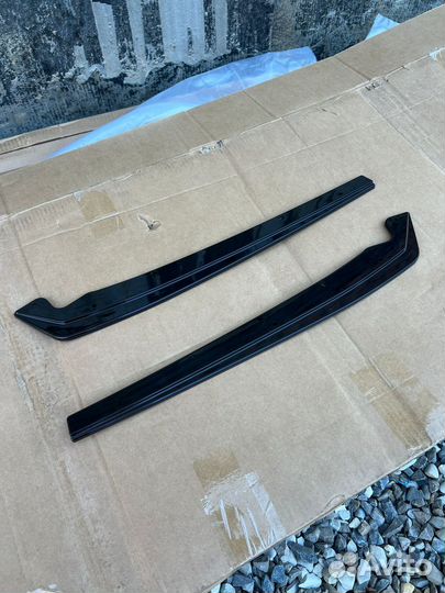 Накладки на задний бампер Bmw 5 серия G30