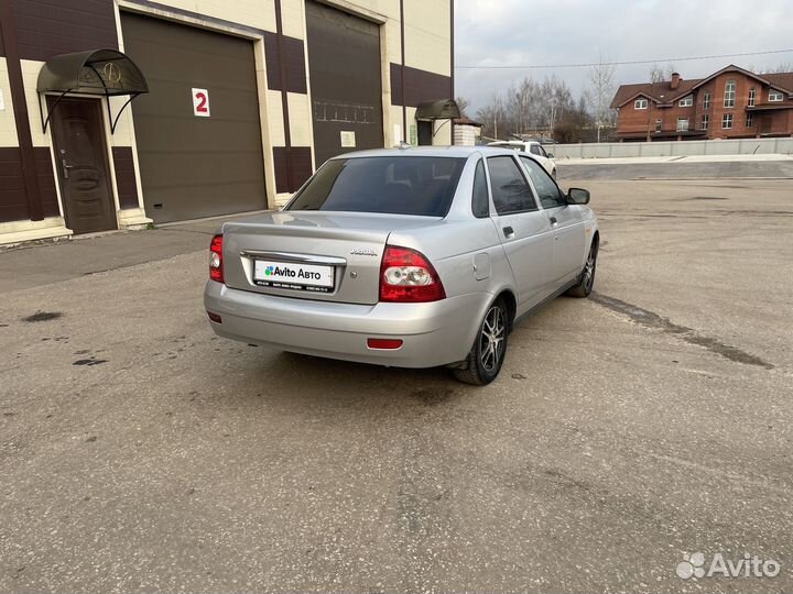 LADA Priora 1.6 МТ, 2011, 190 330 км